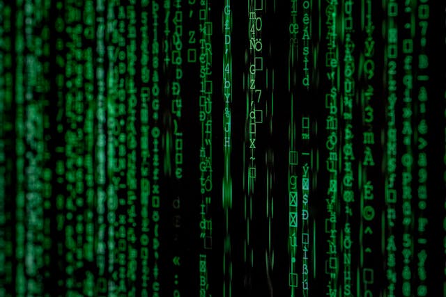 Je bekijkt nu Digitale Onafhankelijkheid: Hoe Gedecentraliseerde Platforms het Media Conversatie Veranderen