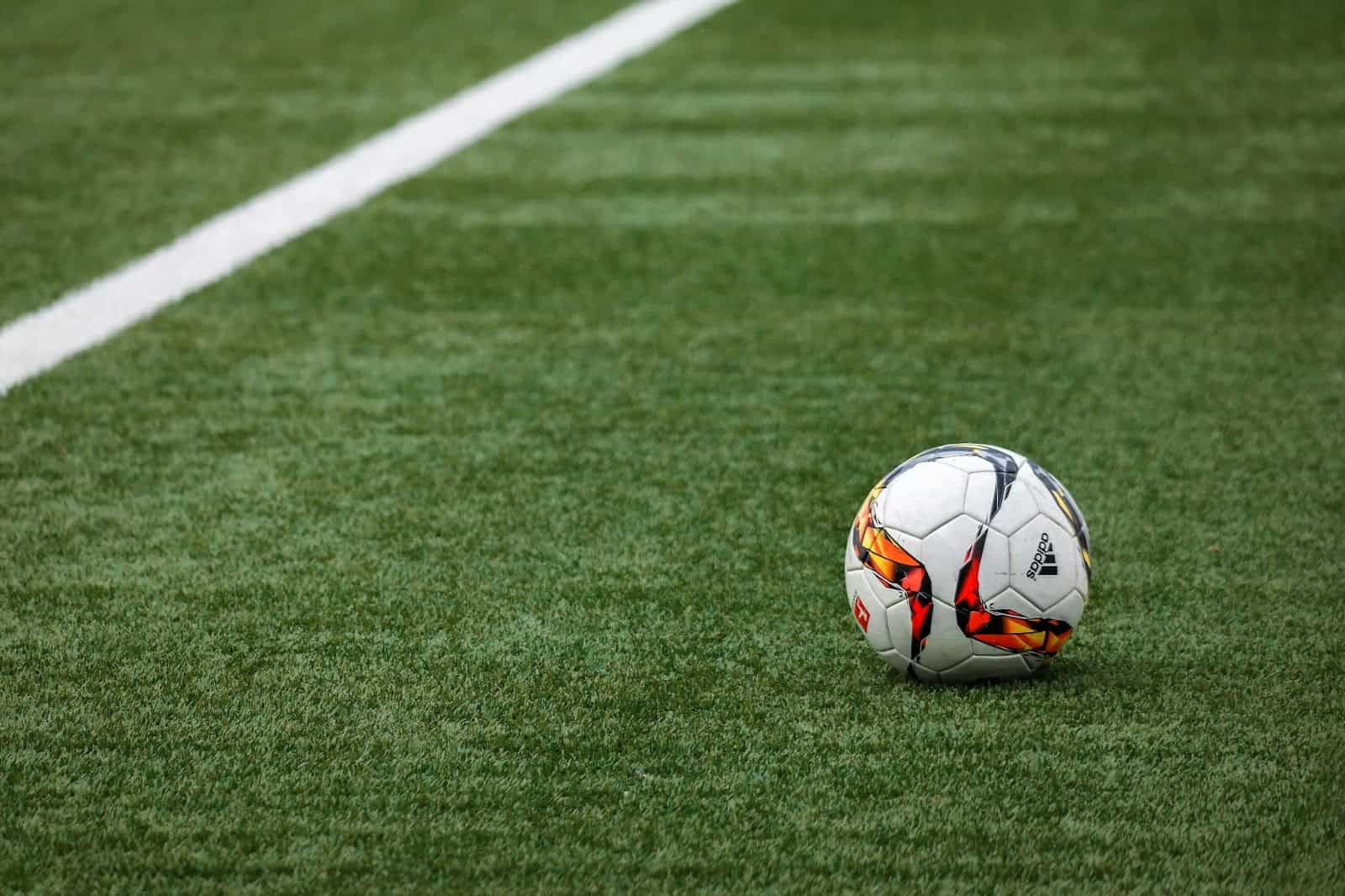 Je bekijkt nu De business van de Eredivisie: van sponsoring tot streaming
