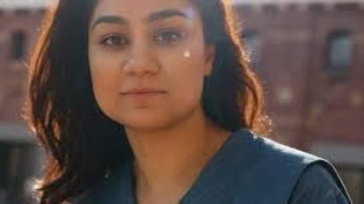 Je bekijkt nu Soumaya Ahouaoui: Carrière, Televisie, Films en Media